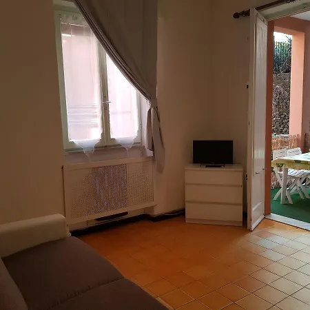 Monterosso Old Town Flat